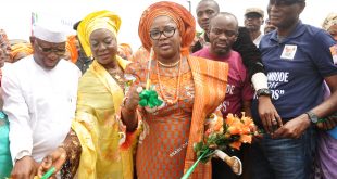 Photo of GOV. AMBODE HANDS OVER ROADS IN ONILEKERE AND OLU AKARELE STREETS, IKEJA LG AS PART OF 114 LOCAL GOVERNMENT ROADS
