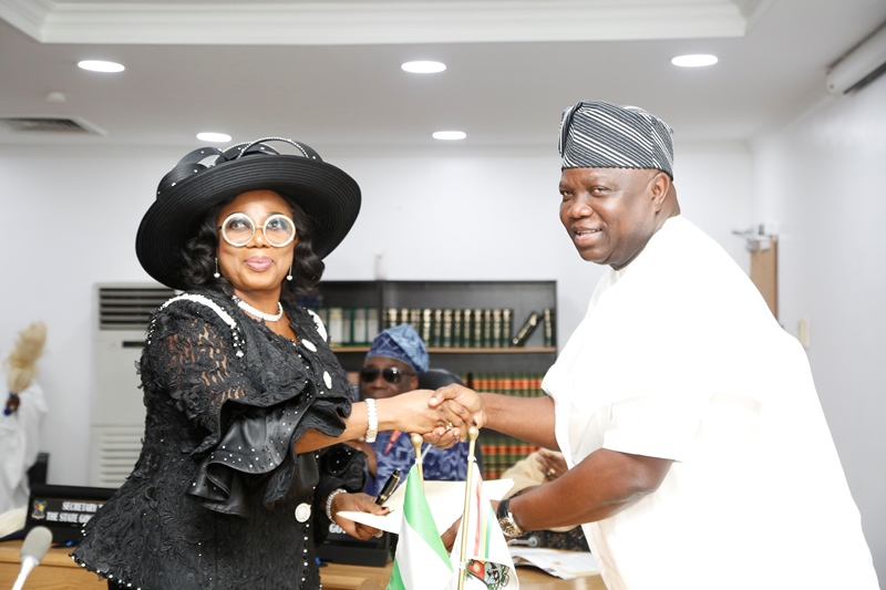 Photo of GOV. AMBODE PRESIDES OVER THE SWEARING-IN OF JUSTICE OPEYEMI OKE AS NEW CHIEF JUDGE OF LAGOS STATE AT LAGOS HOUSE, IKEJA