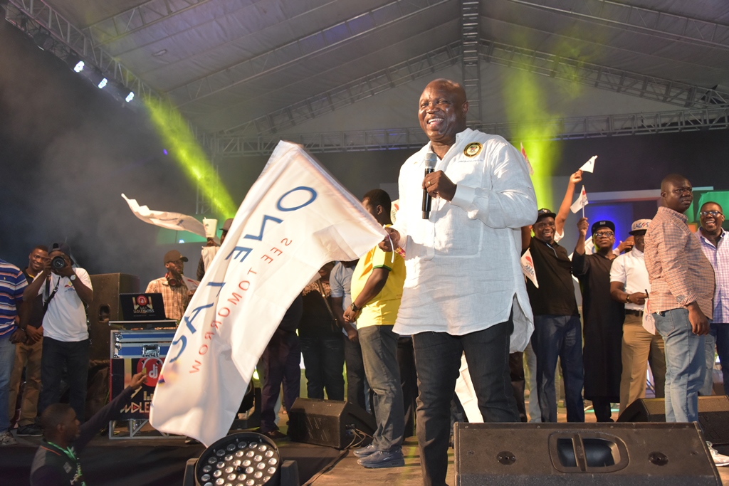 Photo of GOV. AMBODE AT 2017 ONE LAGOS FIESTA IN EPE