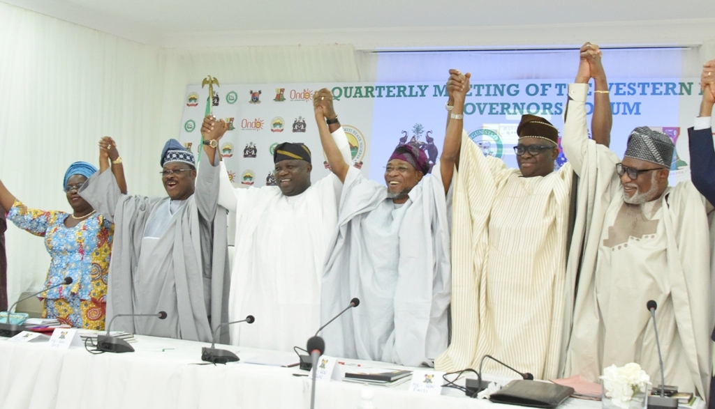 Photo of GOVS. AMBODE, AJIMOBI, AREGBESOLA, FAYOSE, AKEREDOLU, AMOSUN SIGN MoU AT QUARTERLY MEETING OF WESTERN NIGERIA GOVERNORS FORUM AT LAGOS HOUSE, ALAUSA, IKEJA