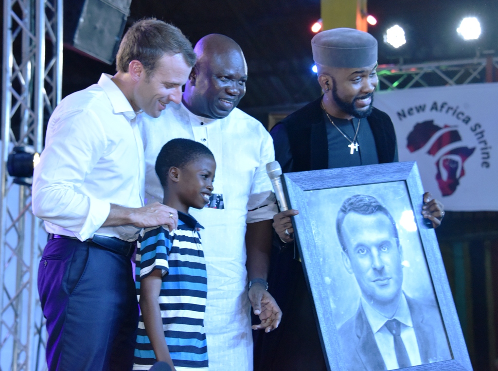 Photo of GOV. AMBODE WITH FRENCH PRESIDENT, EMMANUEL MACRON AT THE AFRIKA SHRINE, IKEJA FOR CELEBRATION OF AFRICAN CULTURE