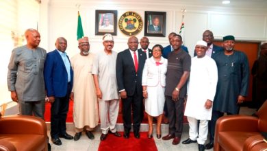 Photo of GOV. AMBODE RECEIVES MANAGING DIRECTOR OF NIWA, SENATOR OLORUNNIMBE MAMORA AT LAGOS HOUSE, ALAUSA, IKEJA ON MONDAY, JANUARY 28, 2019